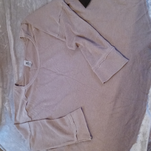 Raglan Top - Picture 1 of 1